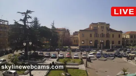 Piazza Martiri d'Ungheria: widok z kamery